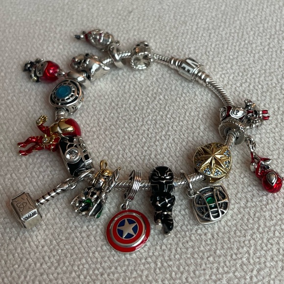 AUTHENTIC Marvel Pandora Bracelet with New charms and Rare Retired charms! - Picture 2 of 4